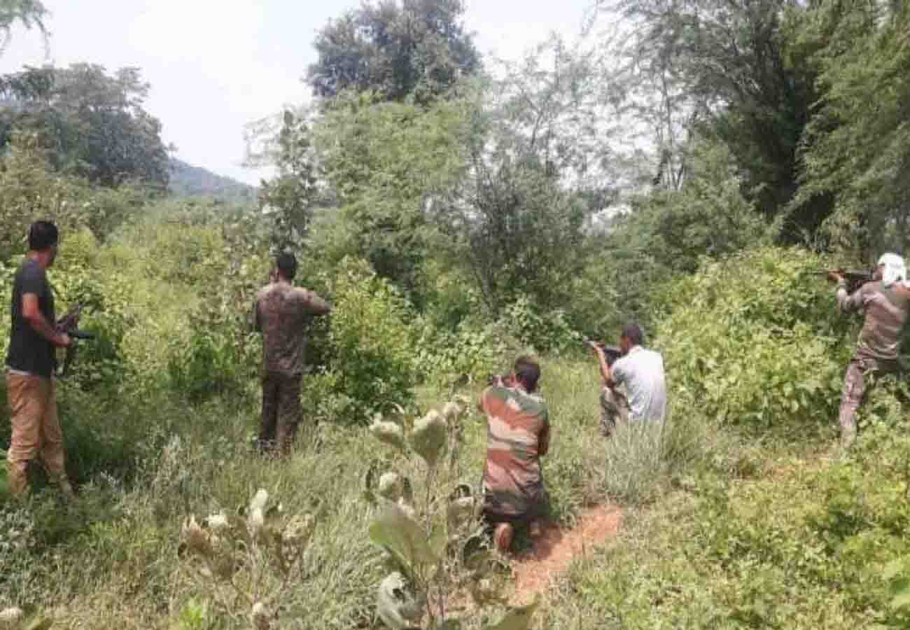 Encounter between police and dacoits in chitrakoot