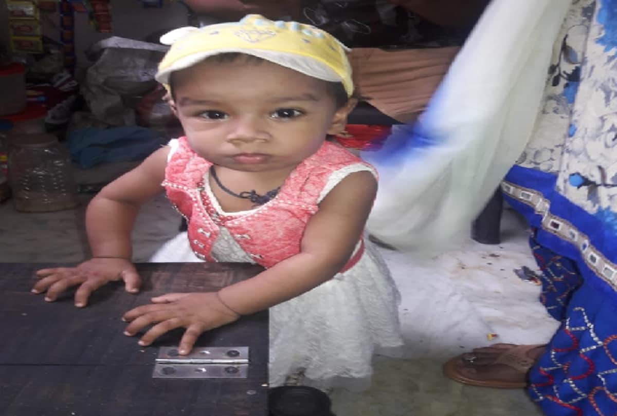 Meerut, two year baby killed in bus accident in uttar pradesh