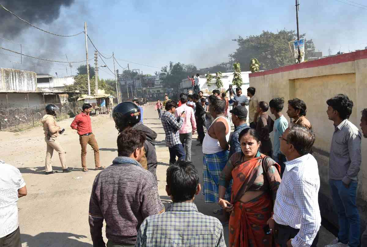 bread factory caught fire in lucknow