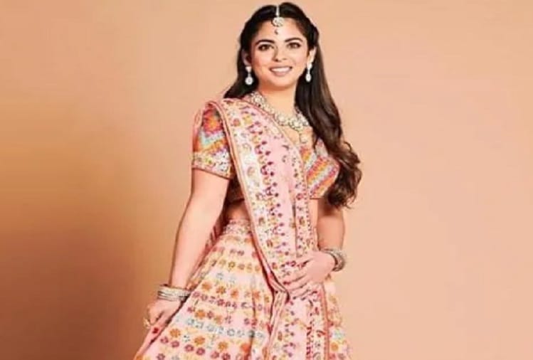 Gemini Ganesan birth anniversary to Isha Ambani wedding Top 5 Bollywood news on 17 November 2018