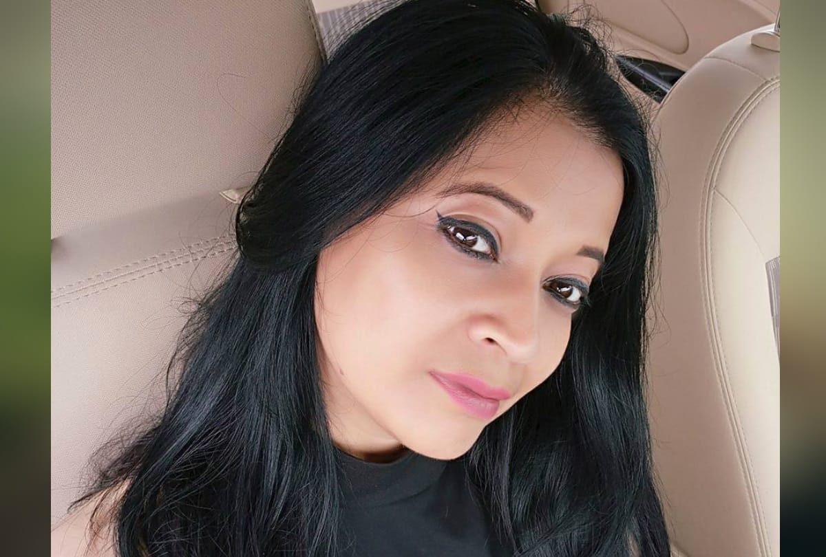 indigo staffer mousami commits suicide in gurugram guest house see her photos postmortem today