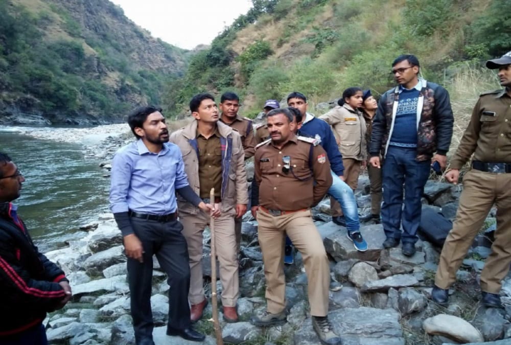 Reason Behind Bus fell into ditch in uttarkashi 14 passengers killed