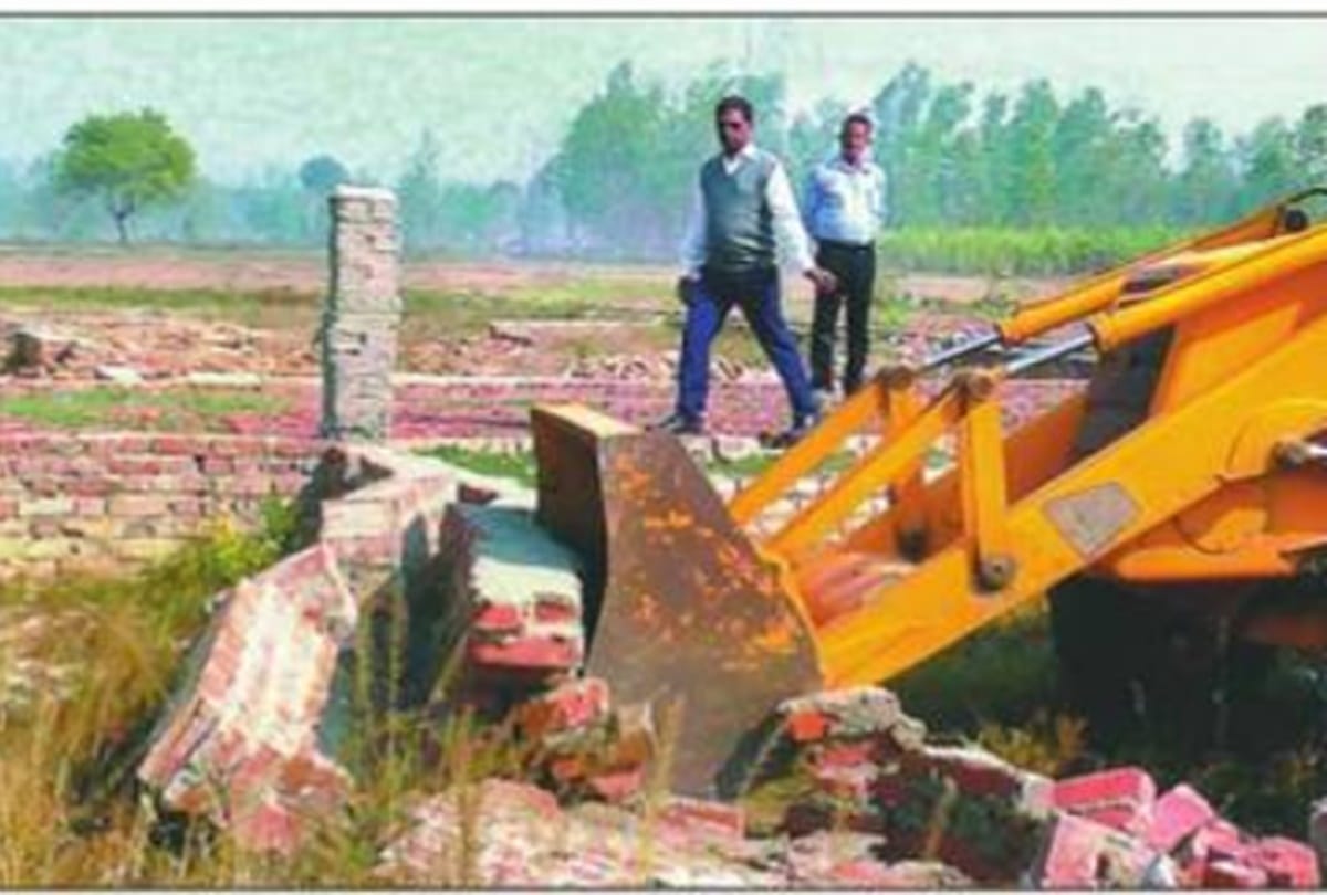 अवैध कॉलोनी ध्वस्त करने गई बीडीए टीम पर हमला, मारपीट