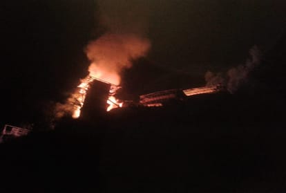 houses gutted in fire at sainj kullu himachal