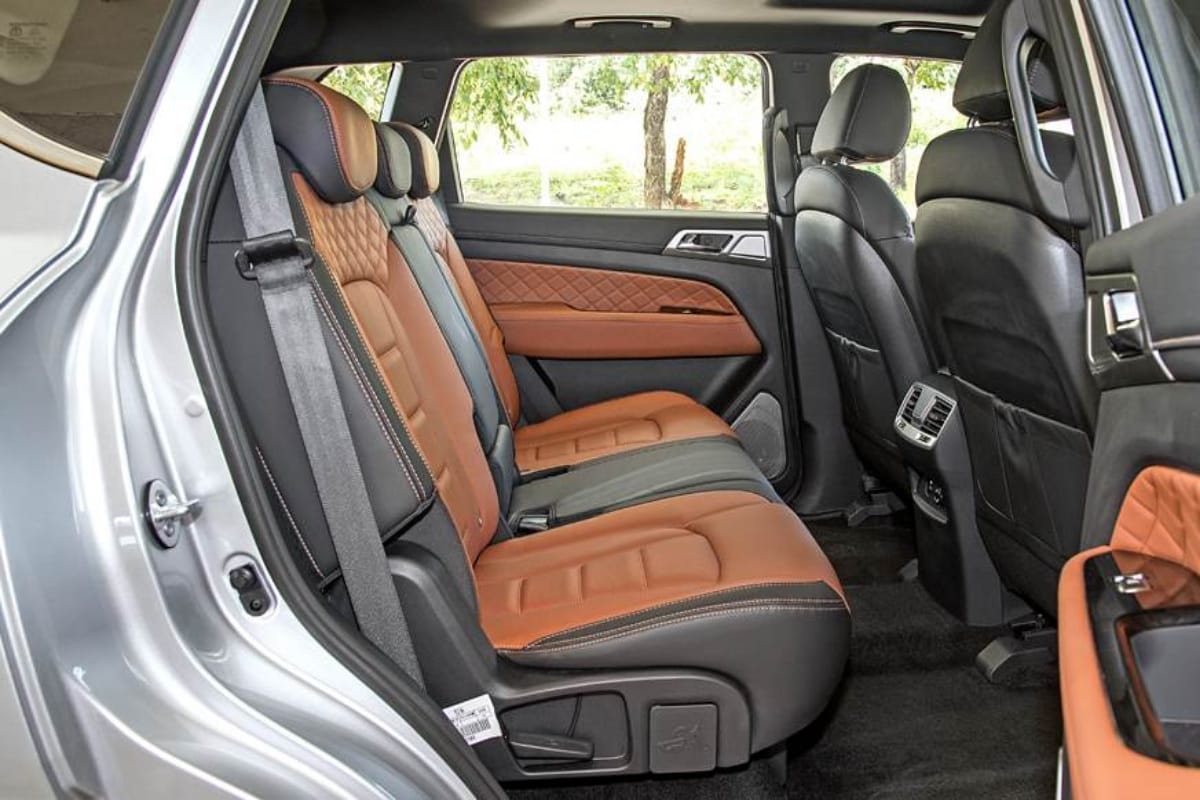 Mahindra new suv will get the new features