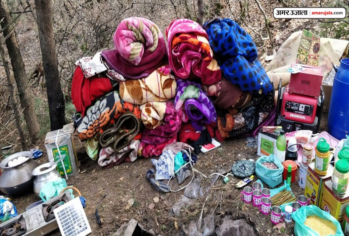 militants hideout busted by security forces in shopian yarwan forest jammu kashmir
