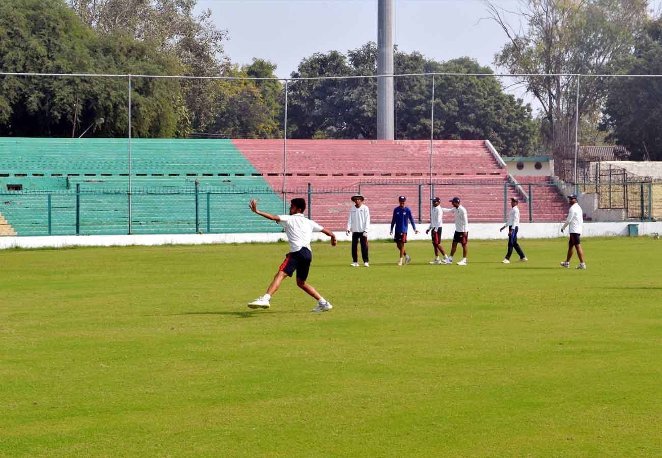 Cooch Bihar Trophy in green park kanpur