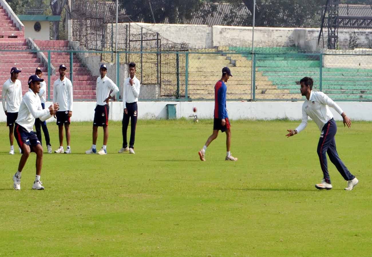 Cooch Bihar Trophy in green park kanpur