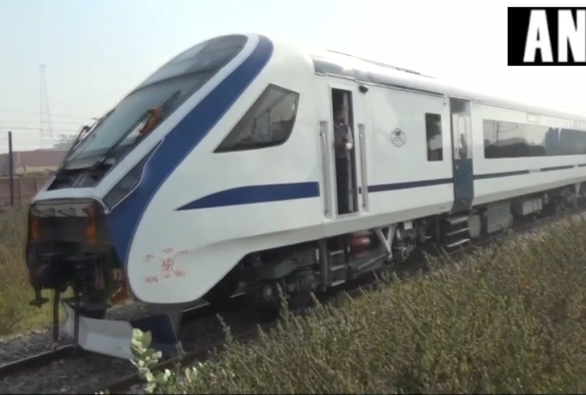 Cattle collided with train-18 going from Delhi to Varanasi