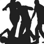 Fight between villagers and wine shop owner for Water in beer bottle haridwar 