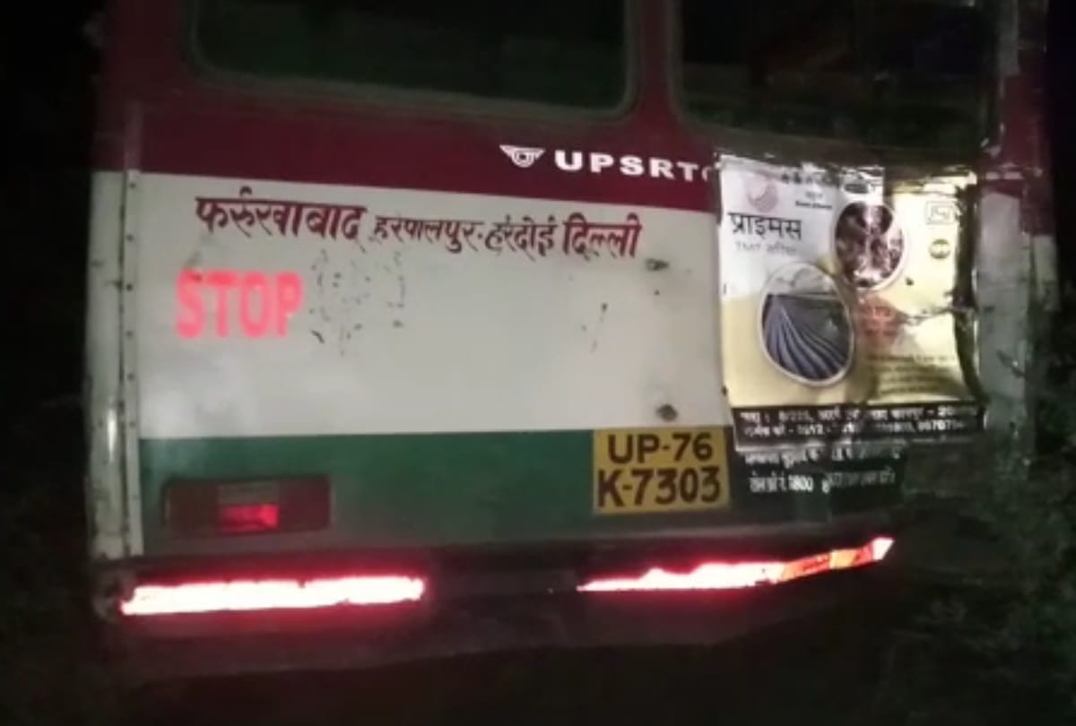 Five people dead in road accident in Aligarh