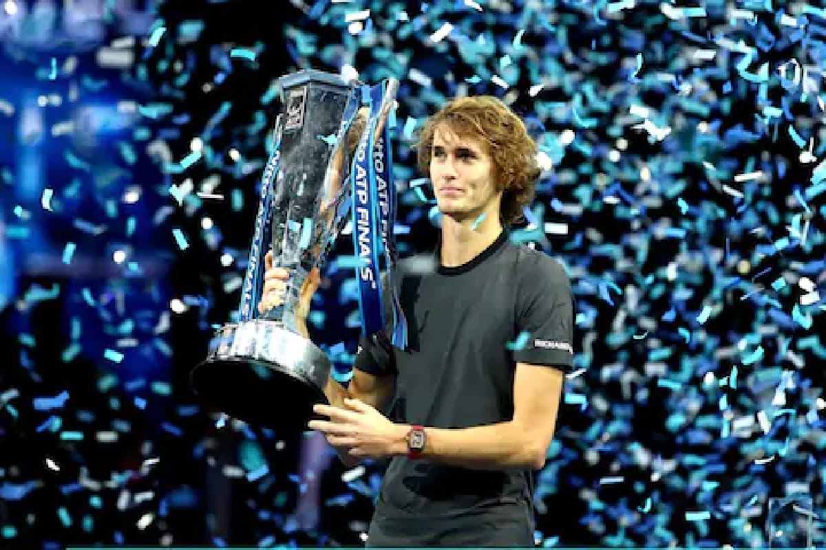 alexander zverev beat novak djokovic in final of atp finals 2018