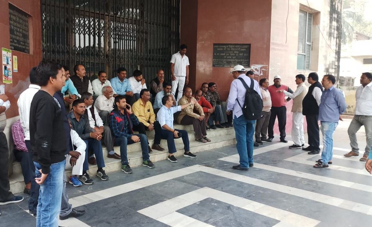 Dispute between CDO and project director in azamgarh