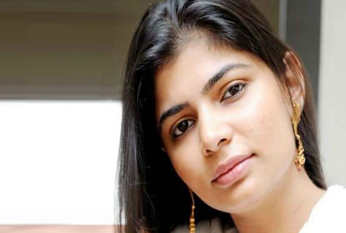 Singer Chinmayi terminated From Tamil dubbing union membership