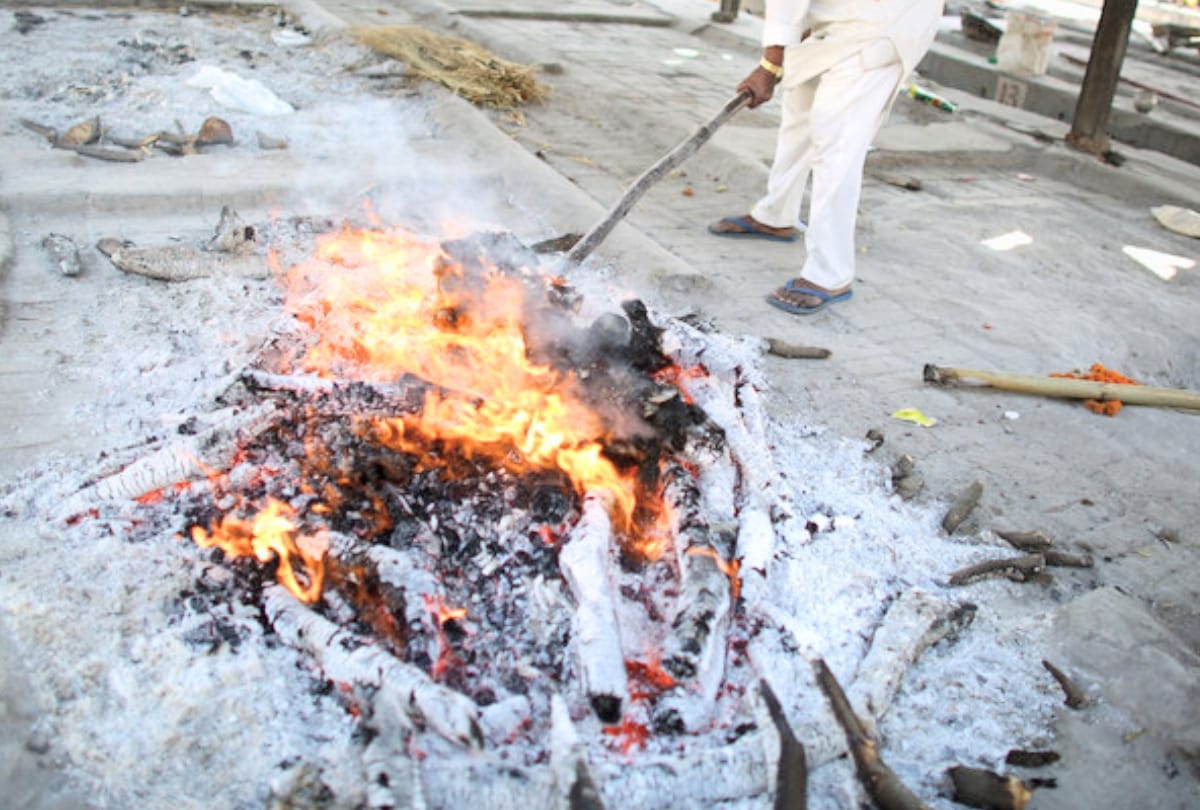 Cremation of Five Dead Bodies Una Himachal Pradesh
