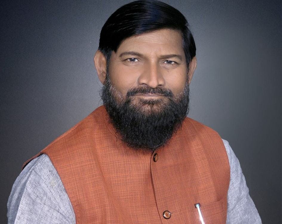 BJP MLA dinanath bhasker criticise his own party