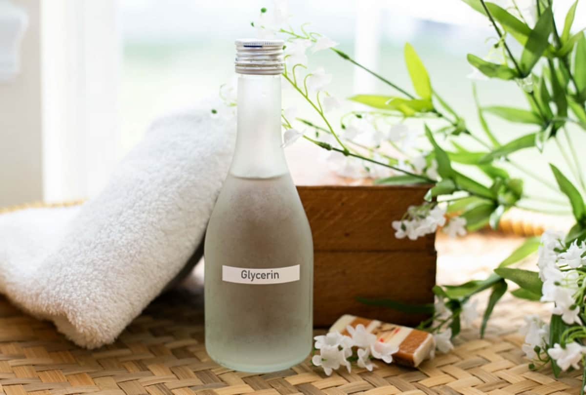 Improve your skin quality add lemon drops in bath water