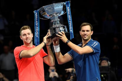 alexander zverev beat novak djokovic in final of atp finals 2018