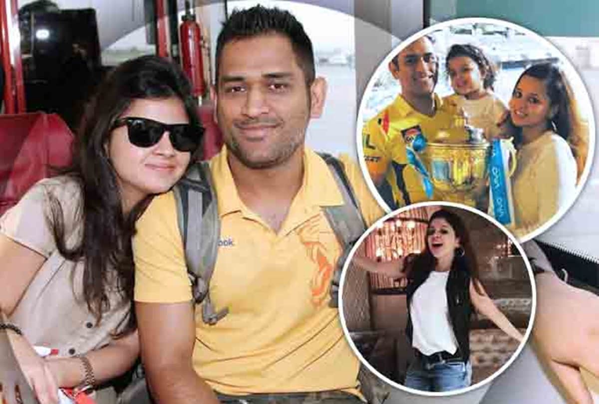 ms dhoni wins fans hearts by this gesture of helping his wife sakshi with her shoes