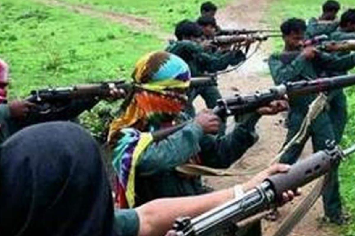 12 naxalites surrendered in Dantewada of Chhattisgarh