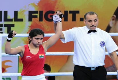 women boxing championship indias sonia registers easy win saweety boora defeated