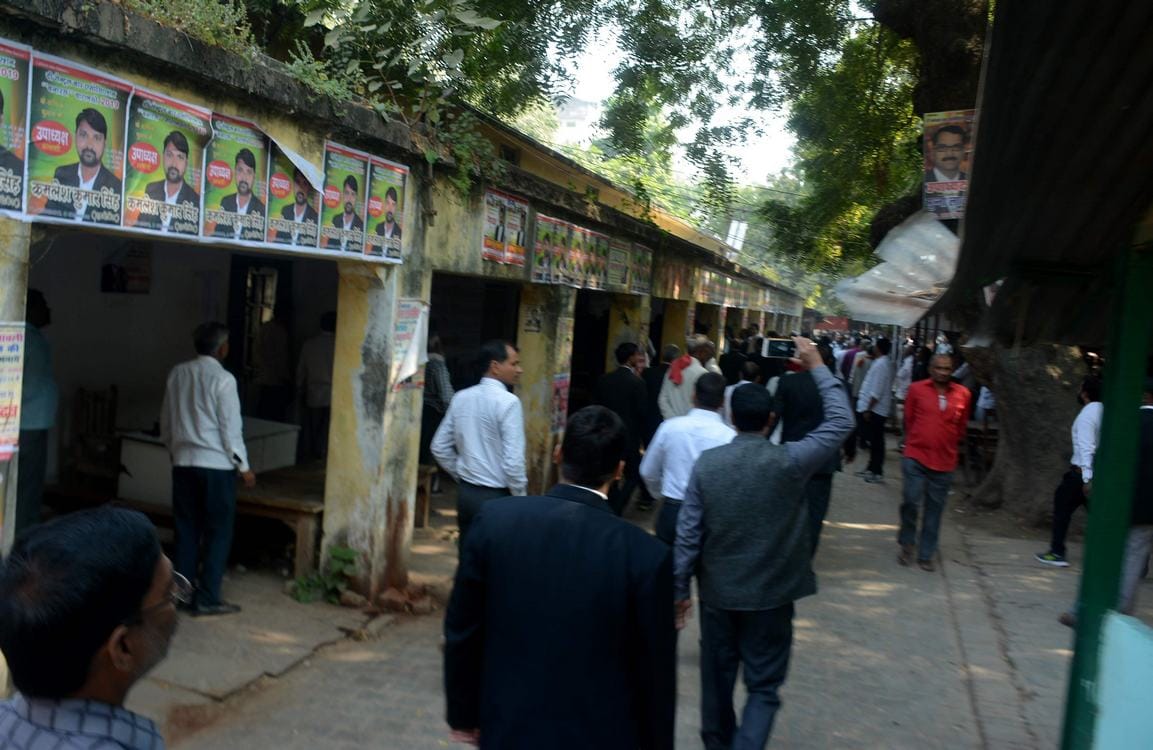 angry advocates make rucks and outrage in varanasi court