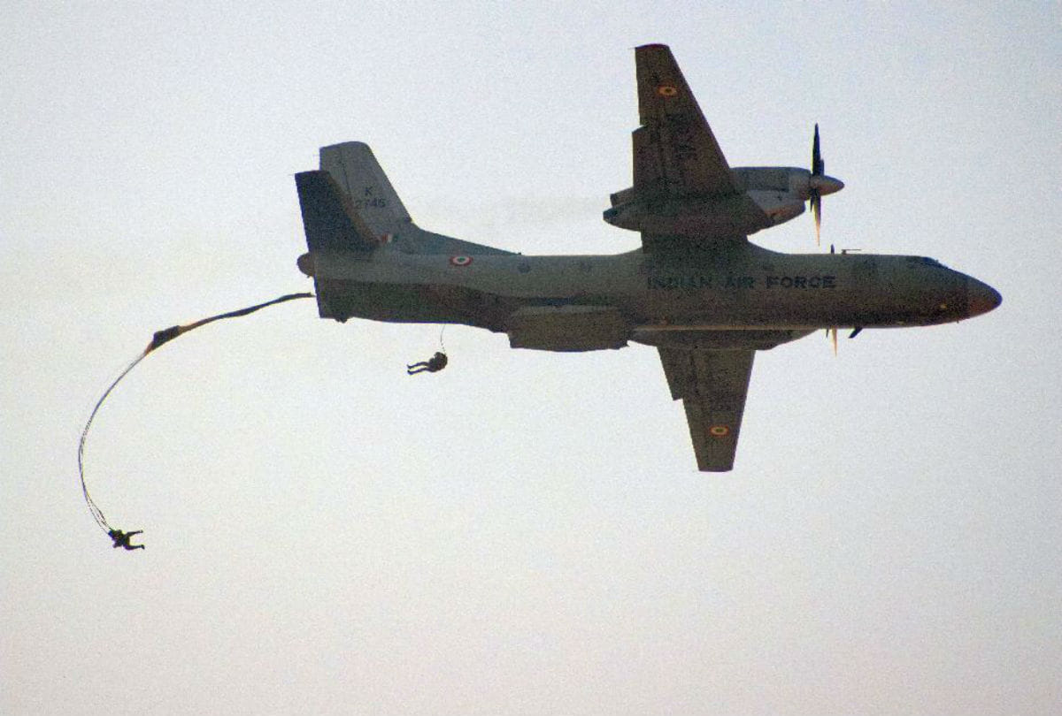 paratrooper amit kumar dies during para jumping in agra