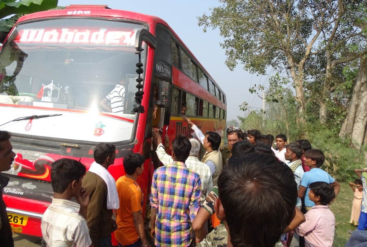 Bareilly breaking news deadbodies of Rajasthan accident brought Faridpur