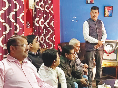 Opposition to give importance to British spouses in farrukhabad