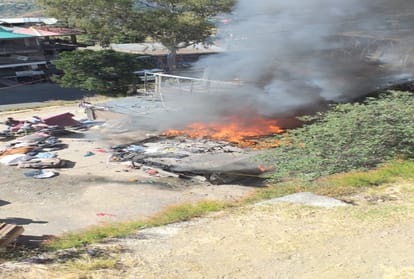 Quilt Mattresses and pinnacle shop on fire in shimla