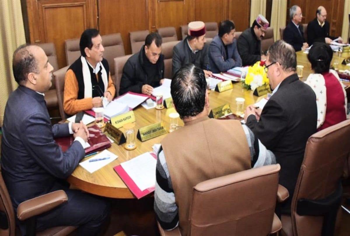 hp cabinet decisions govt will fill up 2450 posts of teacher and other categories