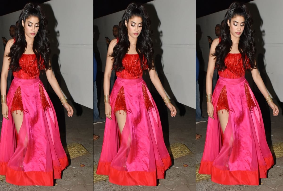 Lux Golden Rose Awards 2018 Khushi Kapoor winning all the hearts with her stylish appearance