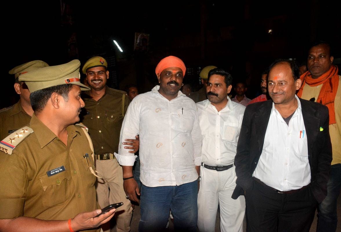 shiv sena ledaer release controversial poster for ram mandir at varanasi