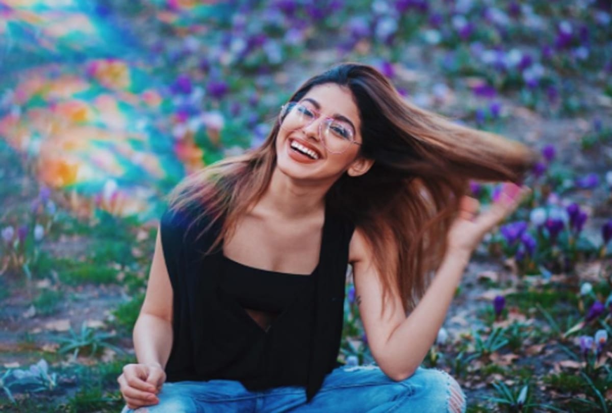 pooja bedi daughter aalia furniturewalla debut with saif ali khan
