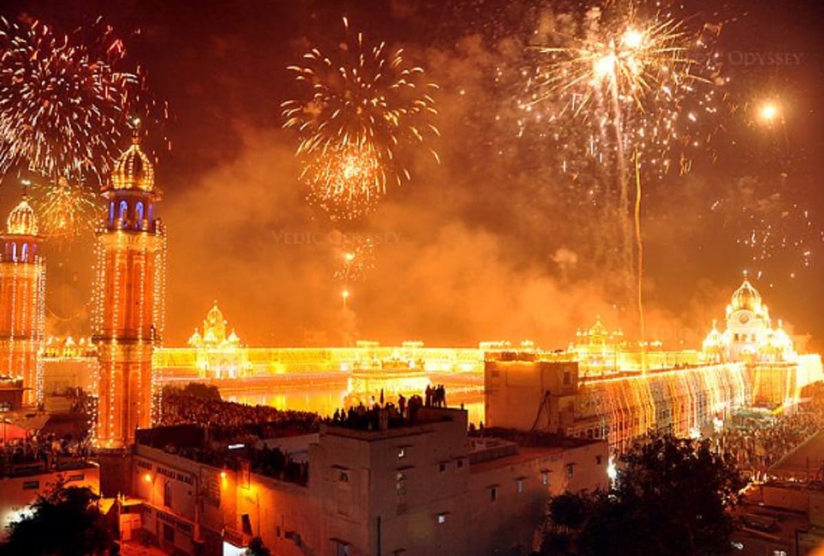 Dev Deepawali in Varanasi 2018: why dev deepawali is celebrated, know reason