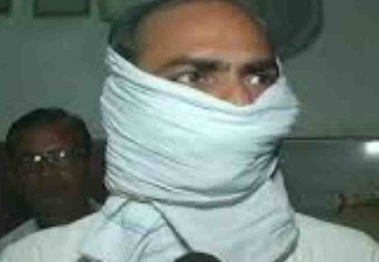 BJP MLA kuldeep singh sengar case victim uncle presented in unnao court