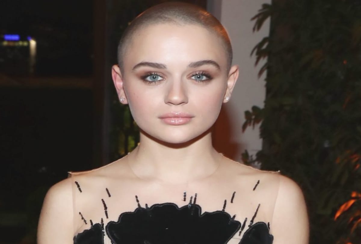 Joey King faced discrimination in flight after bald her head