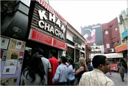 ultimate places for the best street food in Delhi