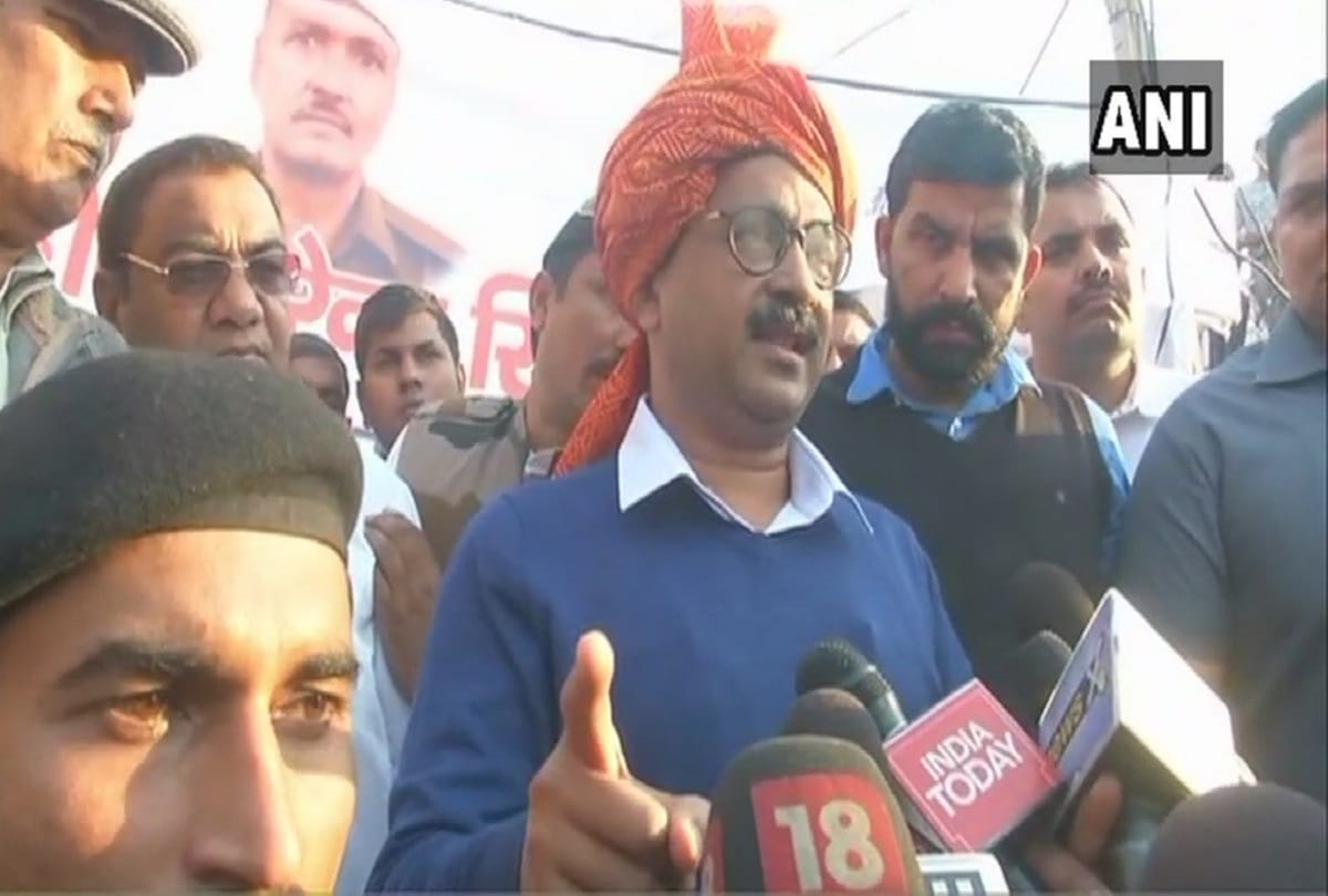 kejriwal speak first time on chilli attack,Yelog milke mujhe marwana chahte hain