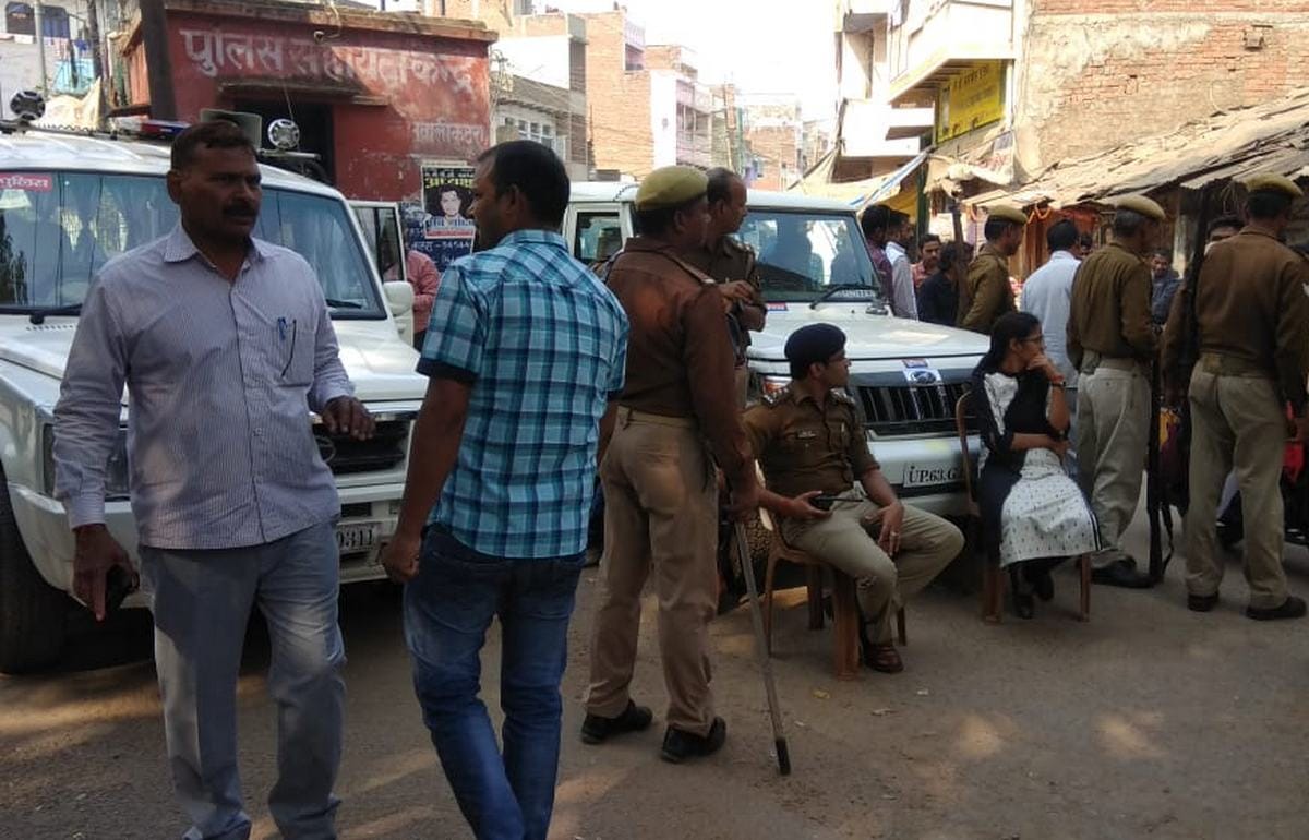Three police personnel suspended in case of mirzapur outrage