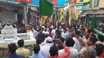 Once again outrage in mirzapur during barahwafat procession
