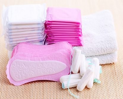 Madhya Pradesh : A man started placed a unit of cheap sanitary Pads