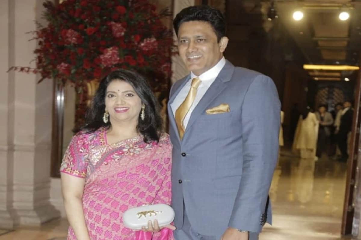 manisha koirala leaked deepika ranveer mumbai reception invitation card