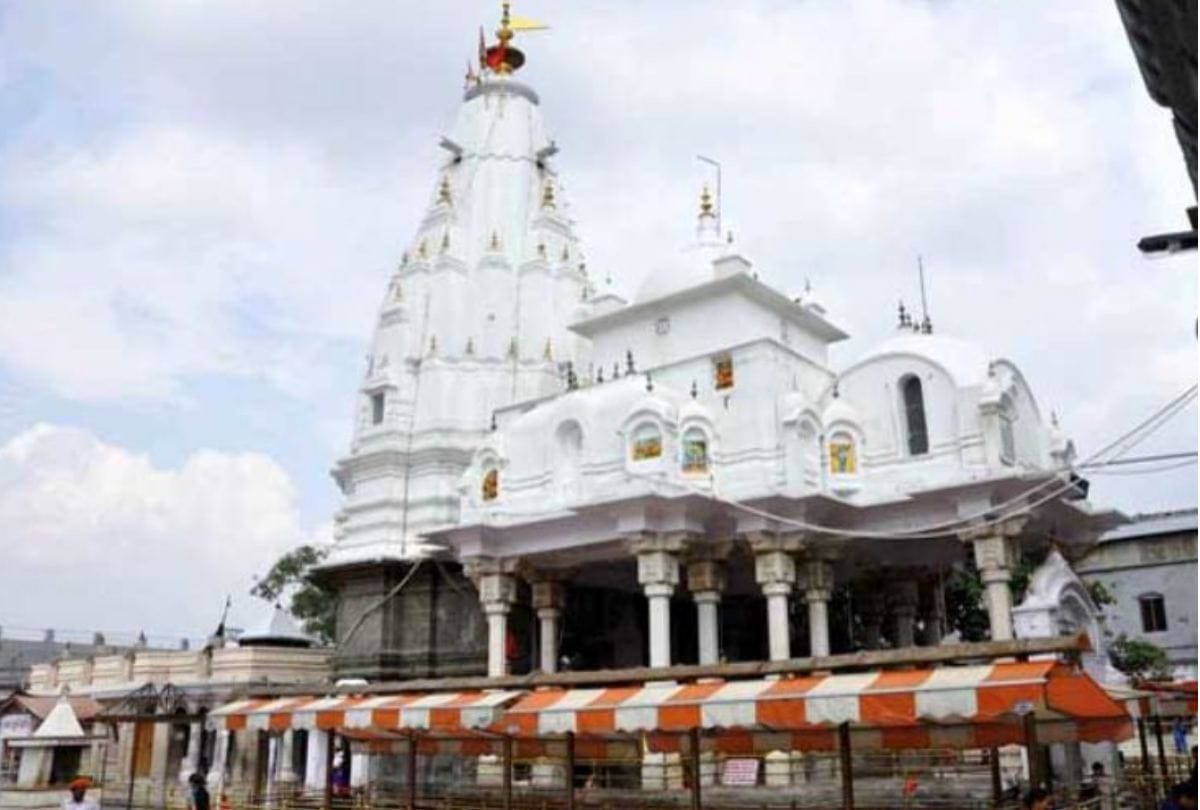 Ban on plastic basket to carry prasad for bajreshwari temple kangra himachal pradesh