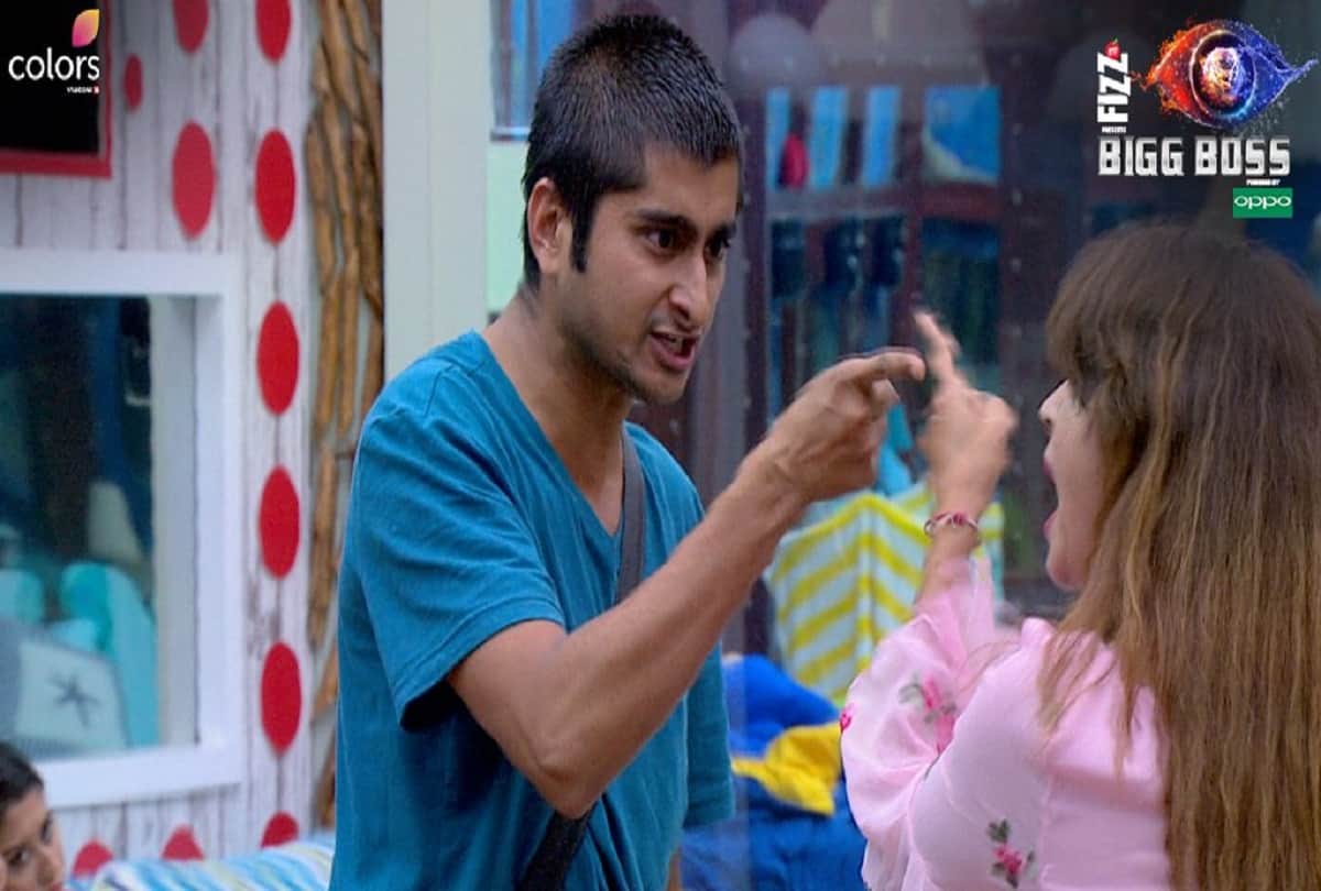 bigg boss 12 megha dhade hit sandal on deepak thakur