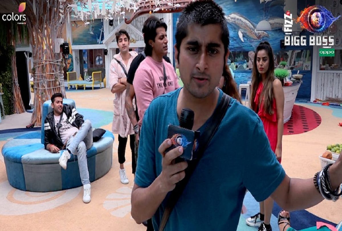 bigg boss 12 megha dhade hit sandal on deepak thakur