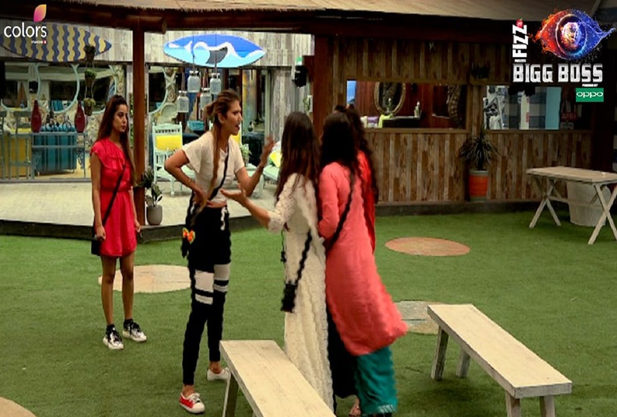 bigg boss 12 megha dhade hit sandal on deepak thakur