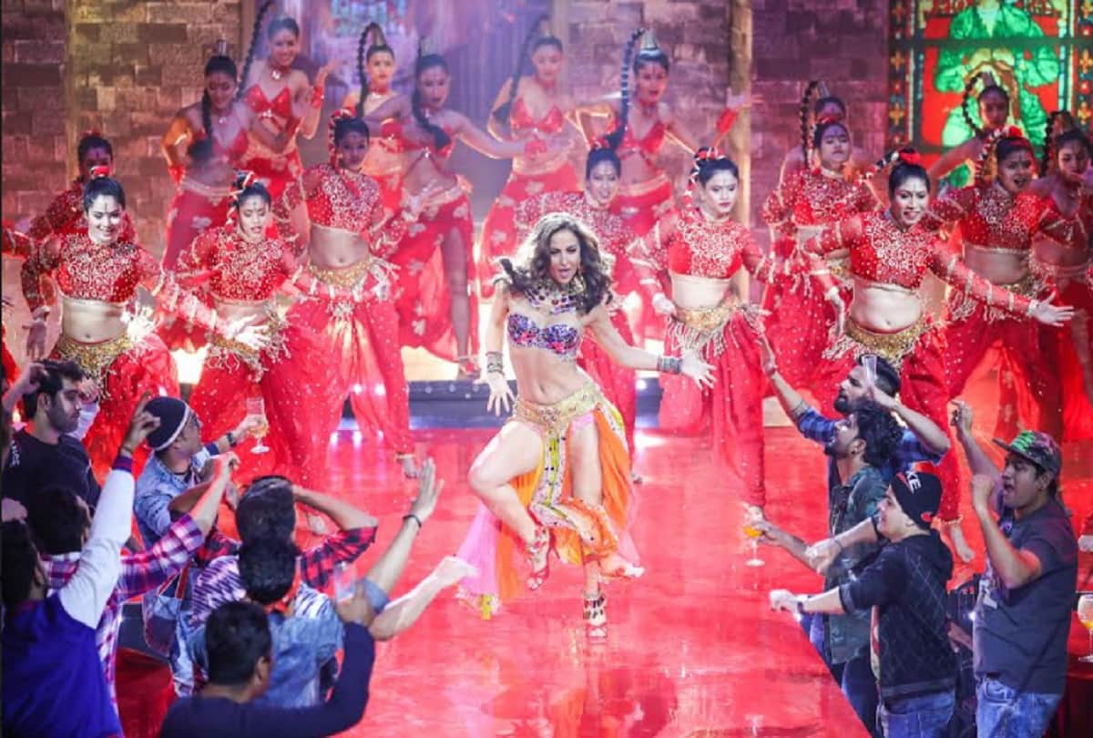 prakash jha film fraud saiyyan song chamma chamma elli avram