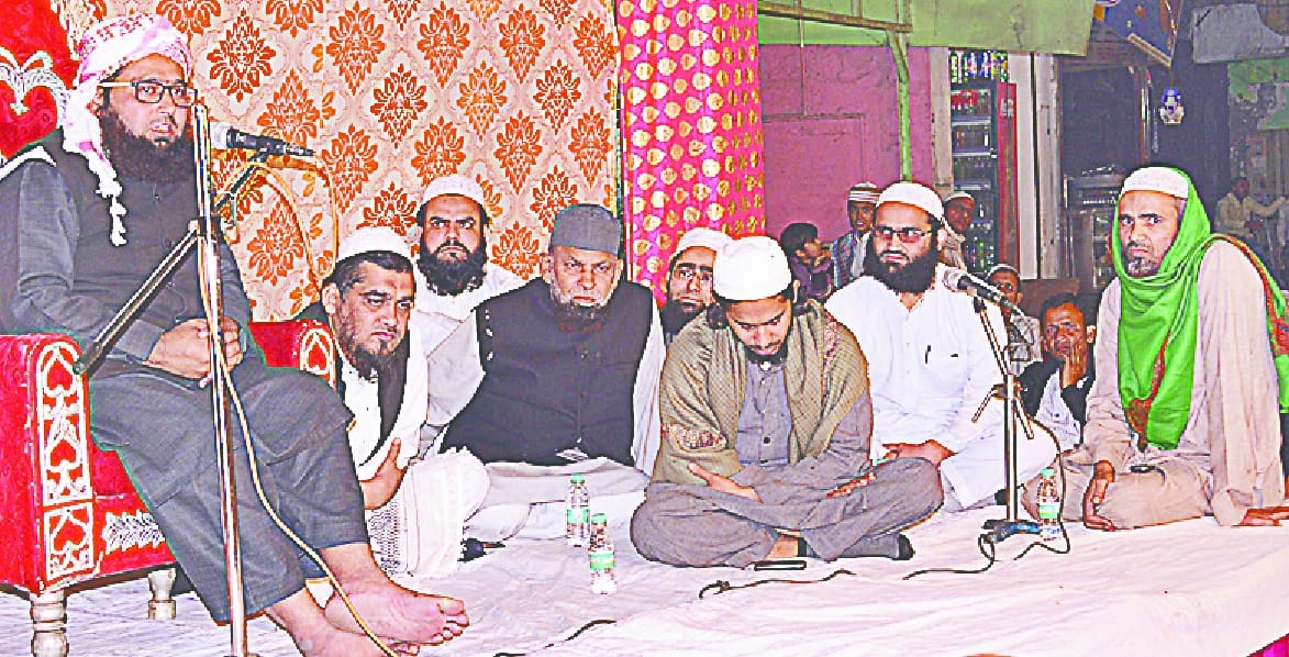 bachho ne ki natkhwani aur tkrir