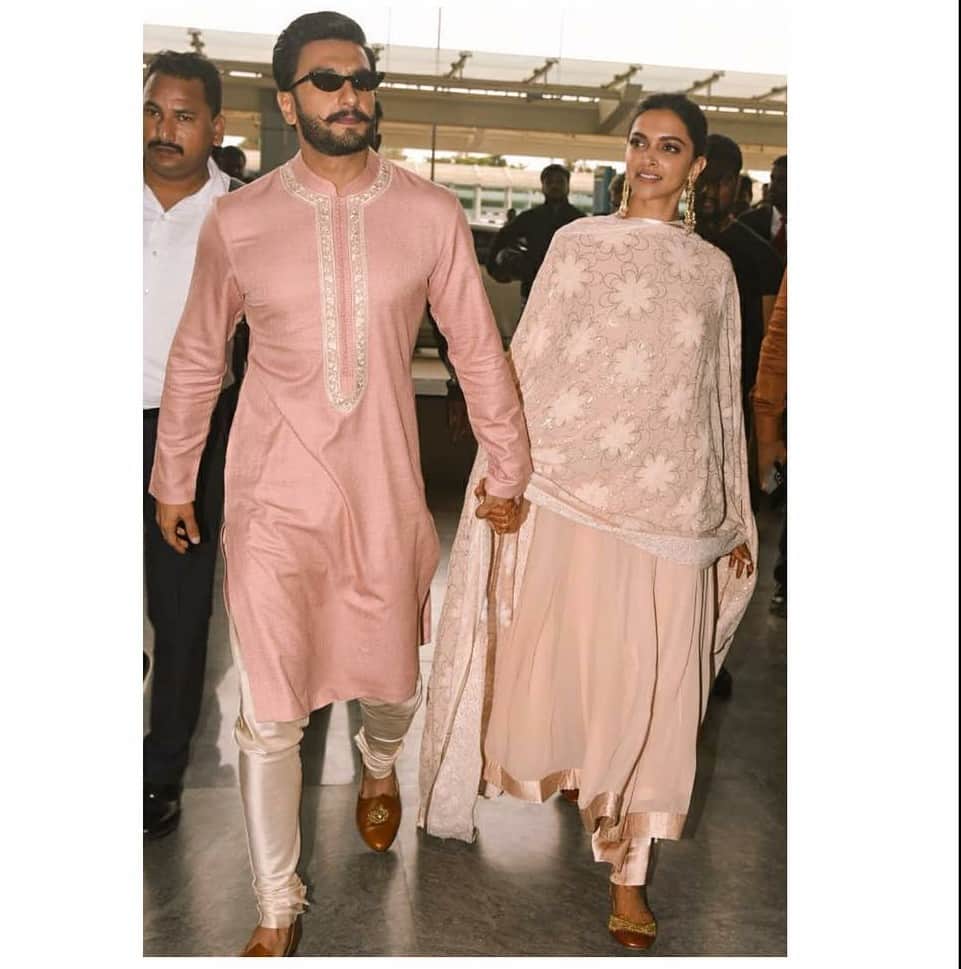 deepika padukone and deepika was spotted at bangluru airport